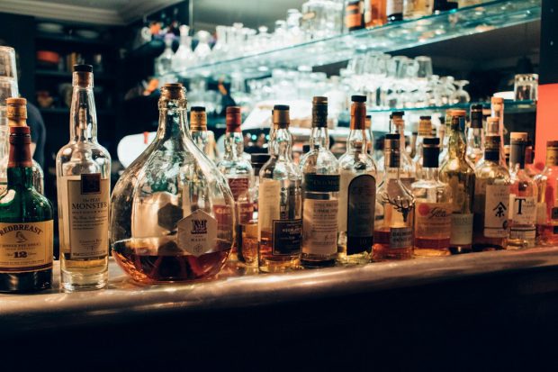 O țară care a înregistrat peste un milion de cazuri de COVID-19  a interzis vânzarea de alcool