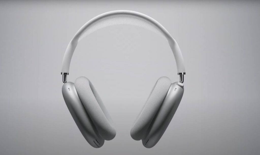 Apple a lansat căștile AirPods Max la 550 de dolari, mai scumpe decât anumite iPhone-uri