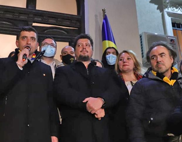 Magnatul Bobby Păunescu, fără mască, în primul plan al conducerii de la AUR