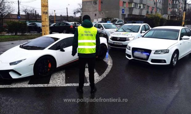 Bolid de lux de 200.000 de euro confiscat de pe stradă, în Constanța. Mașina, înmatriculată în România, fusese furată