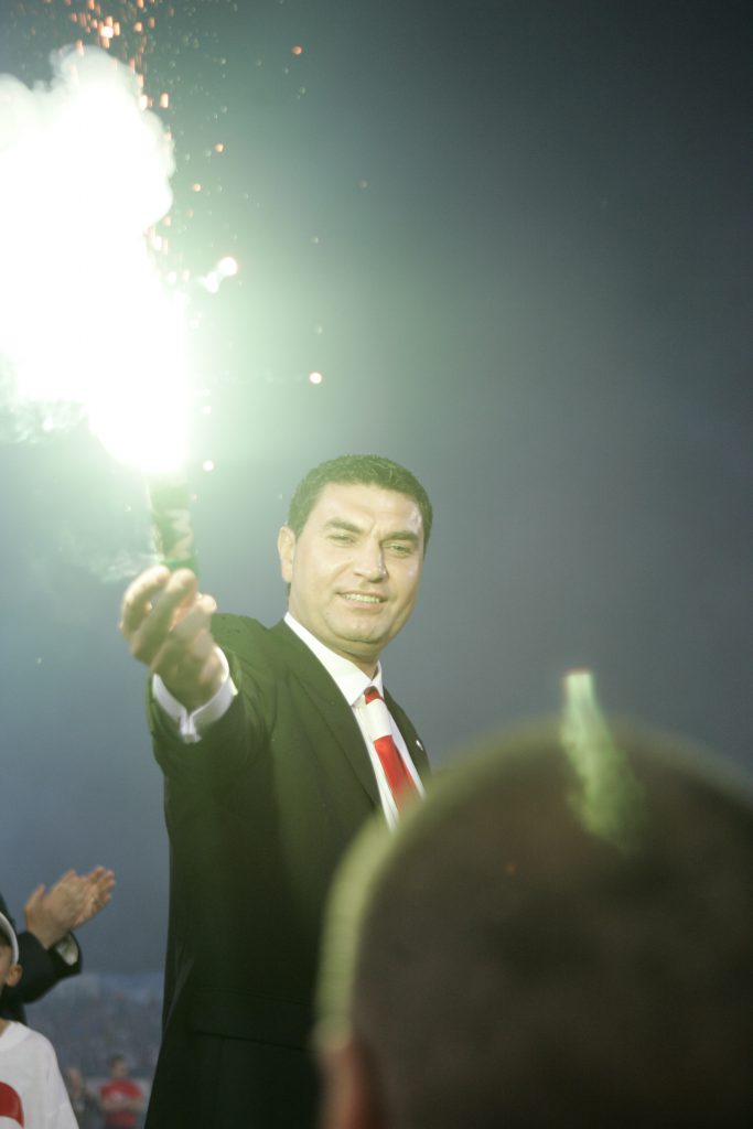 Viața neștiută a lui Cristi Borcea. Cum făcea bani înainte de Revoluție și unde-i ascundea când a intrat în capitalism: „Îți dai seama că nu-i puteam ține în casă”