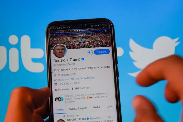 Un hacker din Olanda i-a spart contul de Twitter lui Donald Trump. Ce parolă folosea președintele SUA