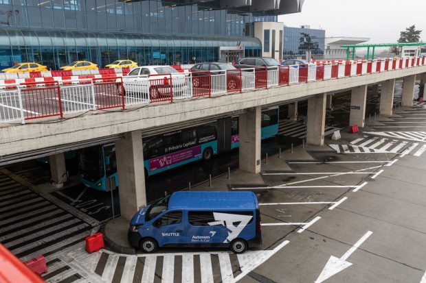Cum se va desfășura traficul spre aeroport, după carantinarea orașului Otopeni. Explicațiile prefectului de Ilfov