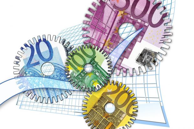 (Publicitate) Finanțare pe timp de criză: 6 motive pentru a alege casele de amanet