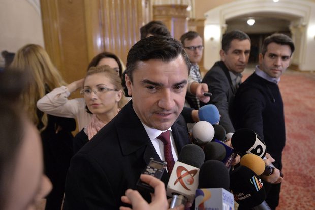 Mihai Chirica și alți șefi din primăriei din Iași, trimiși în judecată de DNA. Au permis construirea unui bloc mai înalt decât dă voie legea