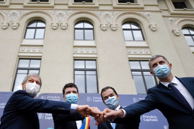 PNL-USR PLUS – ce le unește și ce le desparte în programe pe cele două formațiuni politice