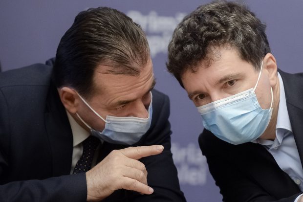 Câți bani a cheltuit Nicușor Dan pe Facebook ca să facă reclamă pentru PNL și Orban