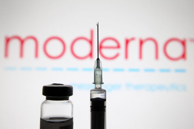 Donald Trump spune că vaccinul Moderna anti-COVID-19 a fost aprobat, înainte ca FDA să facă anunțul oficial