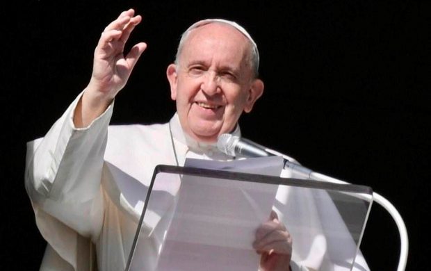 Papa Francisc oferă cadou de Crăciun paracetamol angajaților de la Vatican, în loc de cozonac și șampanie