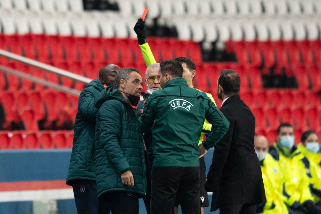 Unul dintre fotbaliștii implicați în scandalul de rasism de la Paris l-a sunat pe Sebastian Colțescu. Ce au vorbit Demba Ba și arbitrul român