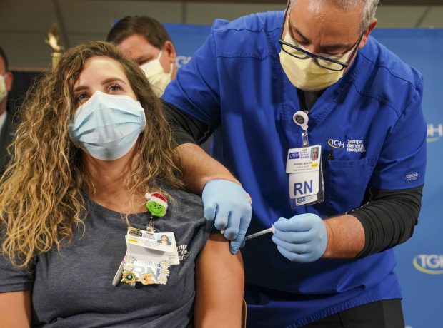 Medic infecționist: La cei care s-au vaccinat în Marea Britanie nu a existat nicio reacție adversă notabilă