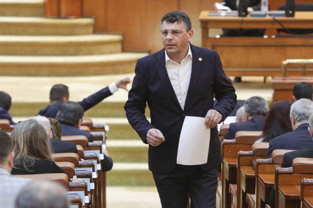 Un deputat PSD, infectat cu COVID-19, a murit la 49 de ani