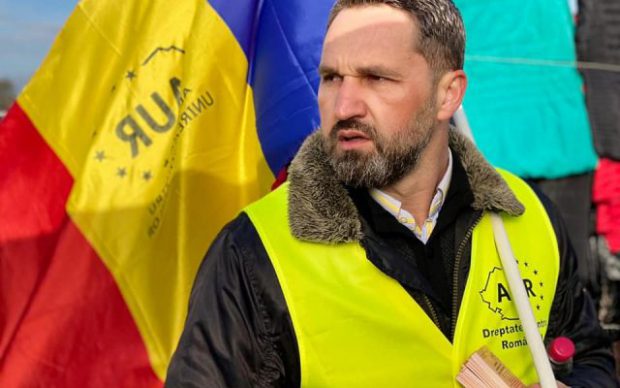 Șeful AUR Bihor, judecat pentru constituirea unui grup infracțional care spărgea bancomate. În alt dosar a primit doi ani de închisoare cu suspendare, pentru lovire