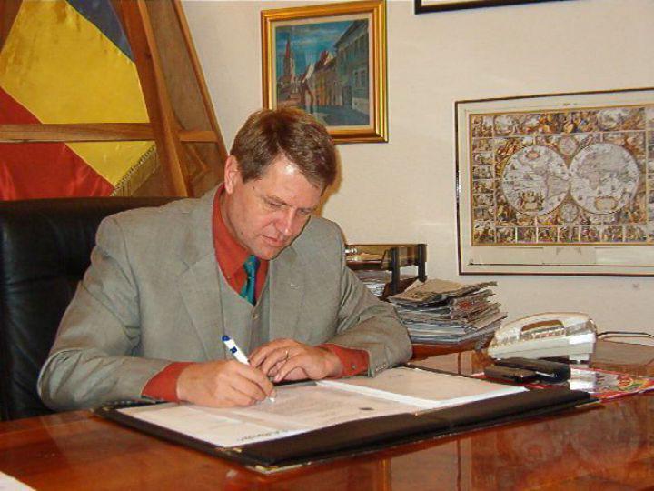 Ce făcea Klaus Iohannis la Revoluția din 1989: „Au început să șuiere gloanțele, a fost straniu!”