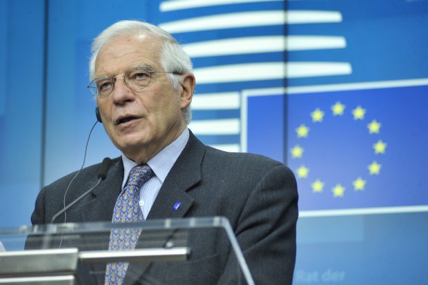 Șeful diplomației UE acuză Rusia că denigrează vaccinurile europene și americane anti-Covid în țările în care vrea să-și vândă propriul vaccin
