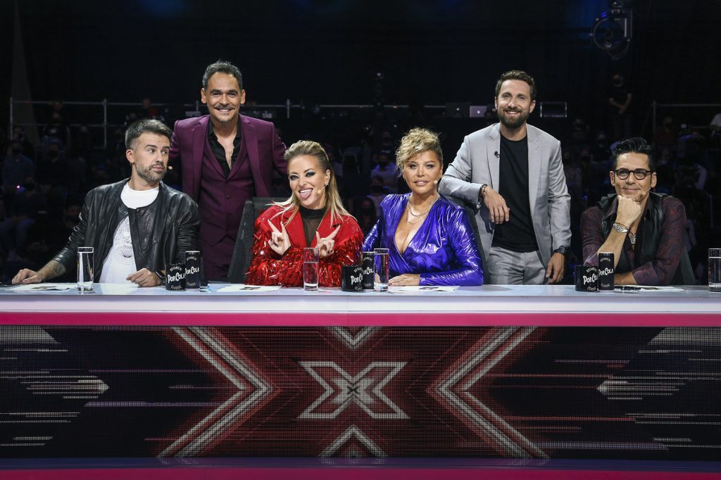 Surprize pe scena de la X Factor. Ce se întâmplă cu echipa Deliei. „Pe mine nu mă interesează experiența”