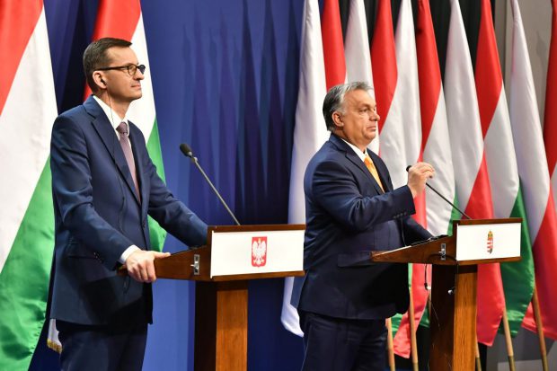 Ultimatum: fără bani pentru Polonia și Ungaria. UE este gata să adopte fondul de redresare economică fără cele două țări