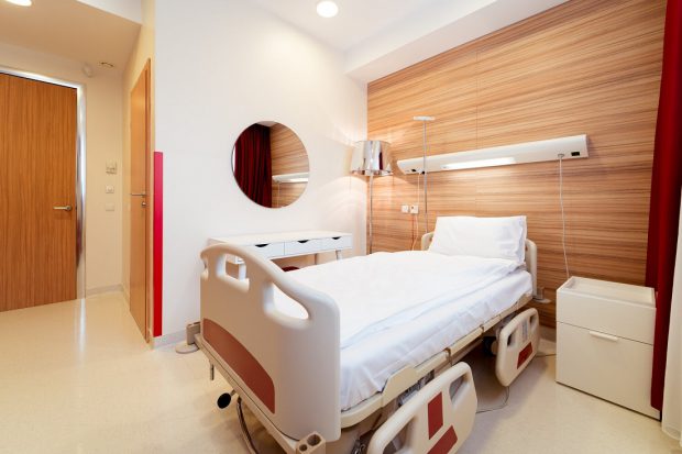 Un spital privat intră în rețeaua de suport COVID. Ludovic Orban: „Vom avea încă 30 de locuri în ATI”