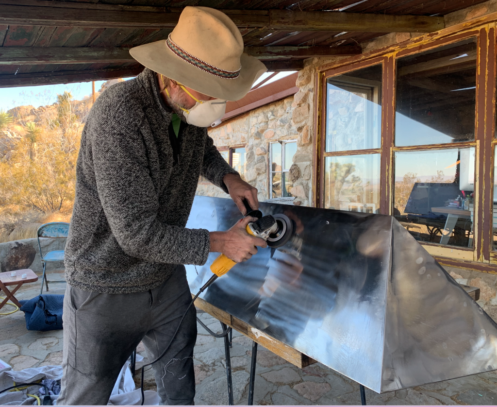 VIDEO | Mai mulți artiști și-au asumat aparițiile monoliților descoperiți în toată lumea, inclusiv în România