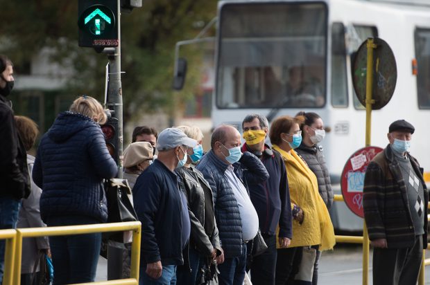 Curtea Supremă va da pe 5 ianuarie verdict privind obligația de a purta mască pe stradă. „Decizia va produce efecte doar în Constanța”