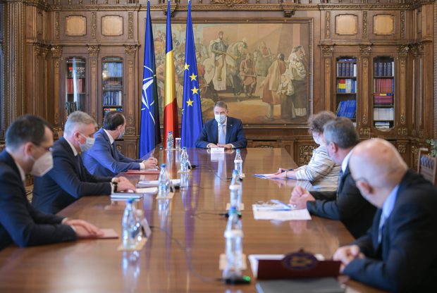 VIDEO | Klaus Iohannis a avut o nouă ședință de lucru pentru gestionarea epidemiei de COVID-19