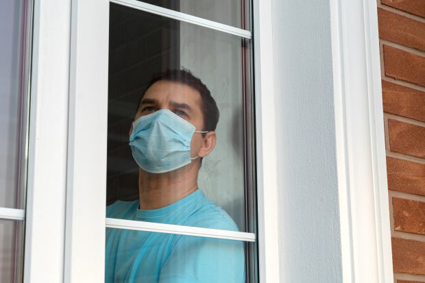 În Austria, bolnavii de COVID-19 au primit amenzi penale pentru că au continuat să locuiască cu partenerii lor de viață