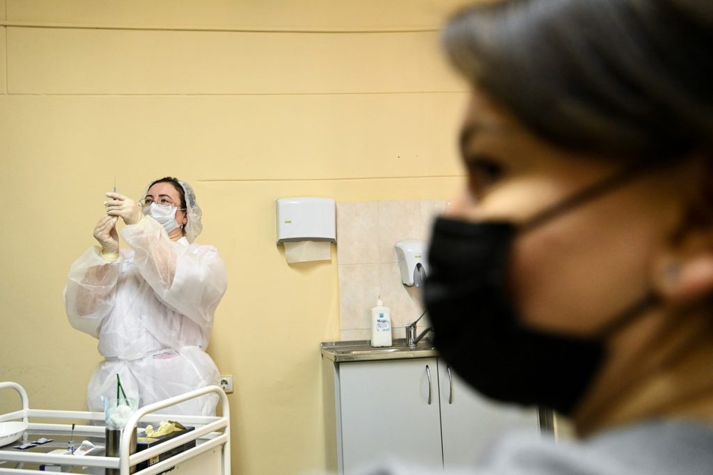 Rusia a început campania de vaccinare anti-COVID la Moscova cu propriul vaccin, Sputnik V