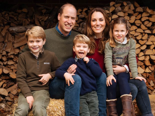 Kate Middleton și prințul William au făcut publică imaginea de pe felicitarea de Crăciun