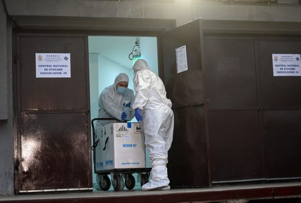 Mai mulți medici au semnalat că nu se pot înscrie pe platforma de programare pentru vaccinare anti-COVID. Explicațiile autorităților