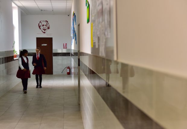 Împrumut de 100 de milioane de euro pentru educație. Ministerul Educației: În caz de cutremur, clădirile școlilor “prezintă un risc major pentru viețile elevilor”