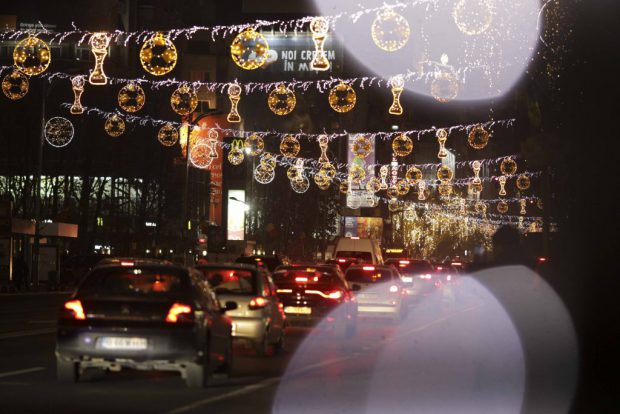ANM: Vreme caldă de Crăciun în toată țara, cu precipitații mixte. Posibile ninsori ușoare în București