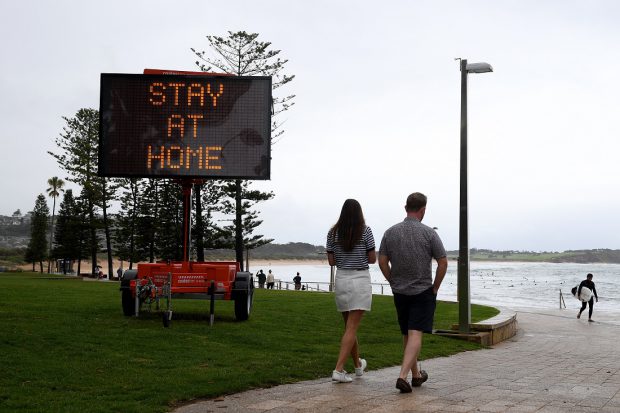 Orașul Sydney a fost izolat după apariția unui focar de COVID-19 de origine americană. Autoritățile nu au identificat „pacientul zero”