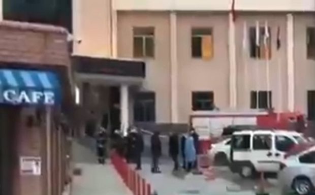VIDEO | Incendiu devastator într-un spital din Turcia. Cel puțin opt persoane aflate la terapie intensivă, cu COVID-19, au murit