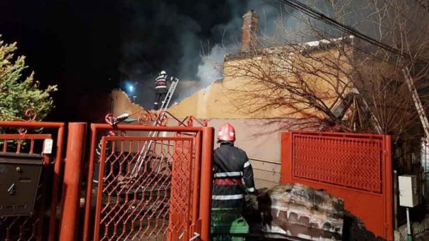 Un tânăr din Botoșani și-a incendiat casa, după o decepție în dragoste