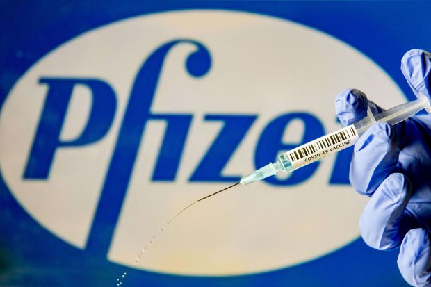 Primele loturi de vaccin Pfizer pentru UE au plecat de la fabrica din Belgia