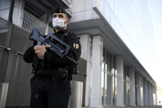 Statul Islamic planifică atacuri teroriste de Crăciun, în Marea Britanie și în Europa, avertizează un fost spion MI6