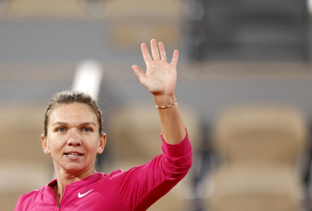 Simona Halep, omagiu adus asistenților medicali: „Adevăraţii supereroi ai acestui an”
