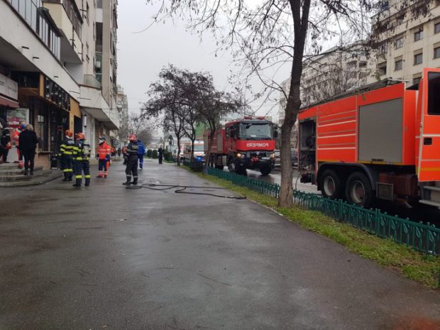 Cum a vrut să jefuiască incendiatorul din Ploiești casa de schimb valutar. Angajații au crezut că este o glumă