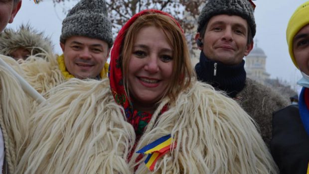 Cine este Diana Iovanovici-Șoșoacă, viitor senator AUR și star al internetului: „I-am spus lui Orban: Arestează-mă, bă!”