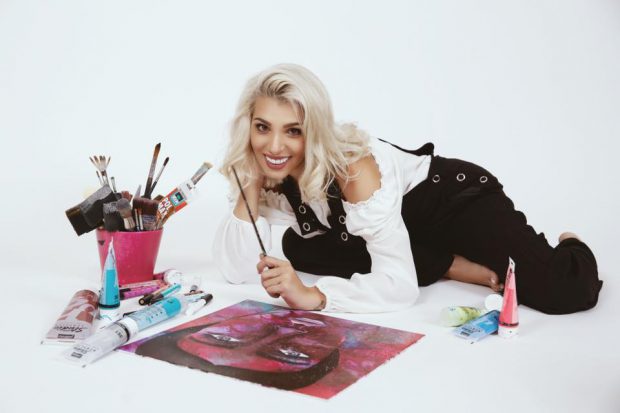 Sorana Darclee își dorește să devină mamă, dar nu se simte pregătită acum. Ce spune artista despre iubitul ei. „Suntem obligați să îi ascultăm”