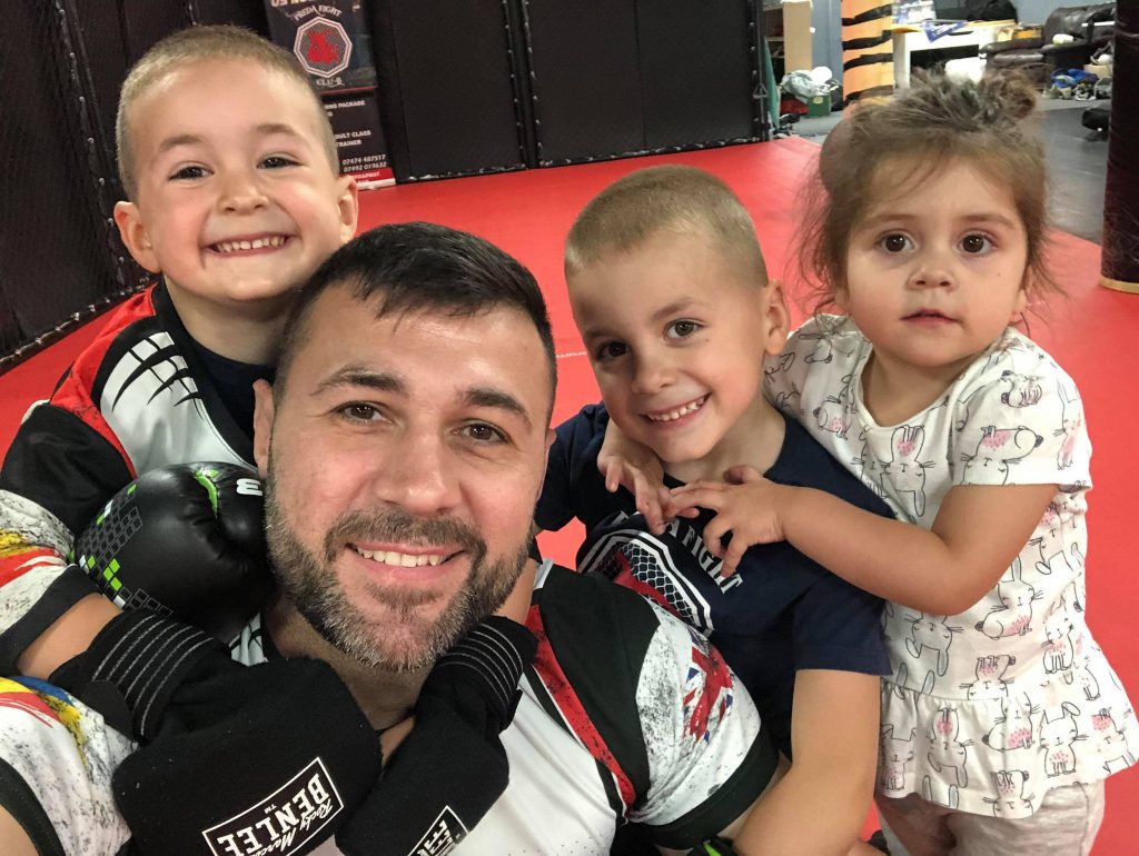 Noua viață a unui vechi interlop. Adrian Preda, urmărit în România, liber în Marea Britanie: „Am sală de sport, antrenez și am afaceri”