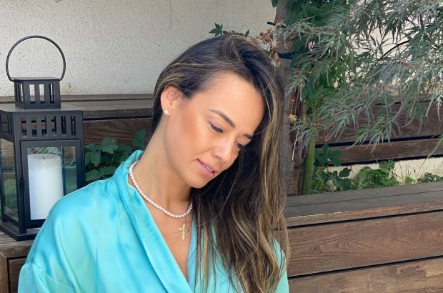 Andreea Raicu a făcut furori în costum de baie, pe plajele din Maldive. Cum arată fosta prezentatoare tv la 43 de ani