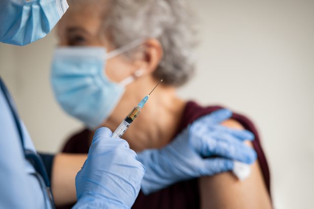 Comitetul de vaccinare spune că a imunizat 15.264 de persoane din centrele sociale