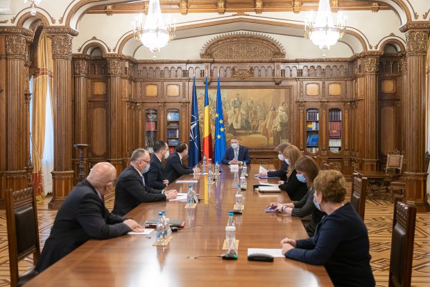 VIDEO | Klaus Iohannis, ședință la Cotroceni privind deschiderea școlilor pe 8 februarie