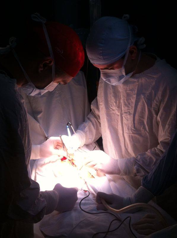 Medicii din spitalele non-COVID, afectați și ei de burnout. Rezident: „A fost un an ca niște pumni în cap”