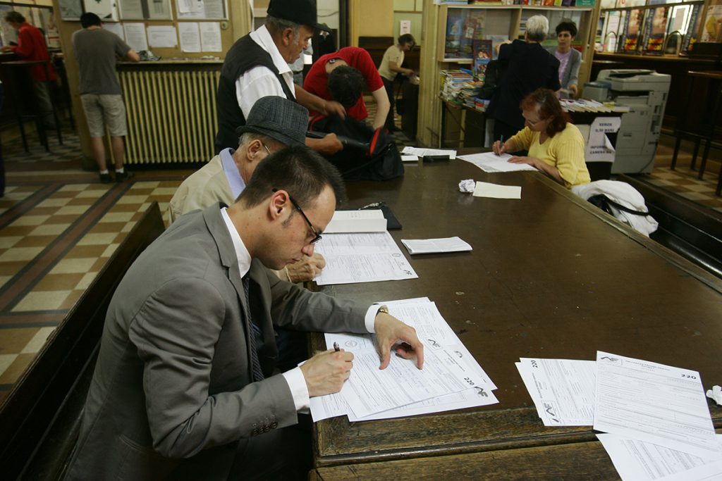Ce trebuie să știi despre plata impozitelor în acest an. Au dispărut bonificațiile pentru depunerea declarației online și plata în avans