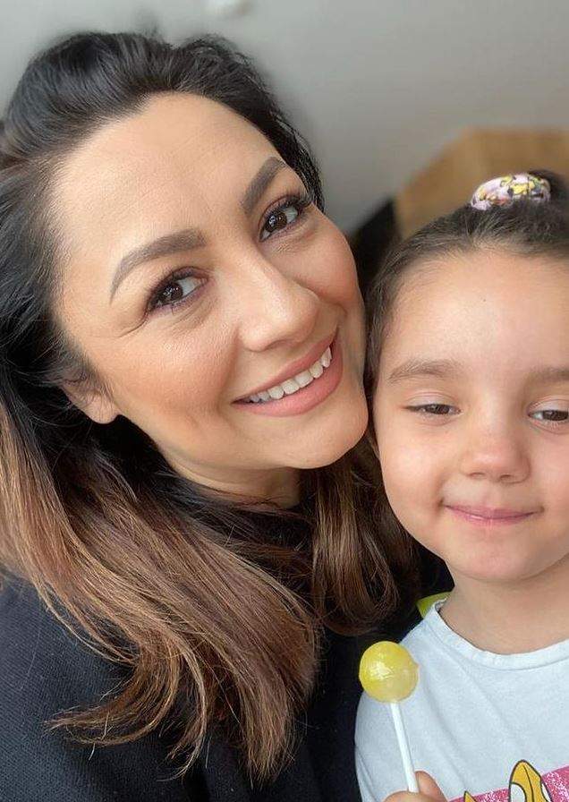 Primele imagini cu familia Măruță în izolare. Ce mesaj a transmis artista. „Am tot ce îmi trebuie”