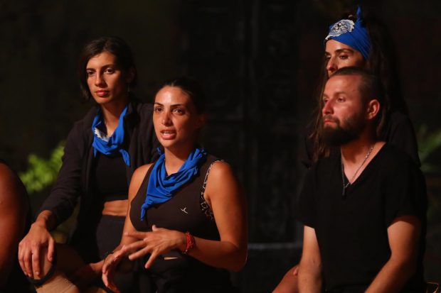 Survivor România 2021 – sezonul 2. Faimoșii, câștigători în jocul pentru imunitate, Andreea, nominalizată de coechipierii albaștri în Consiliu