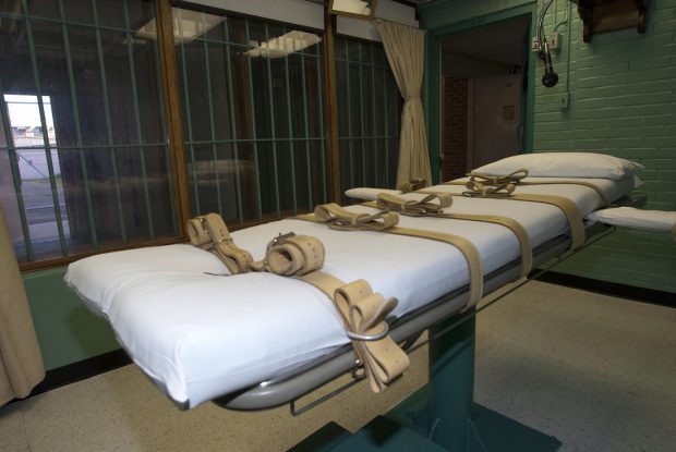 Condamnați la moarte, doi bărbați au cerut amânarea execuțiilor, după ce s-au infectat cu COVID-19