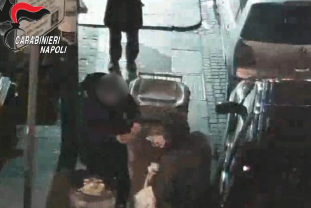 Un român din mafia napoletană a povestit cu detalii crima pentru care au fost arestați șefii clanului din care a făcut parte